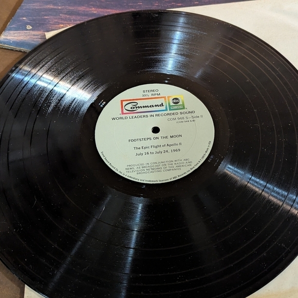 FOOTSTEPS ON THE MOON:The Flight of Apollo 11 1969-LP Command 948S With Book - Picture 6 of 7